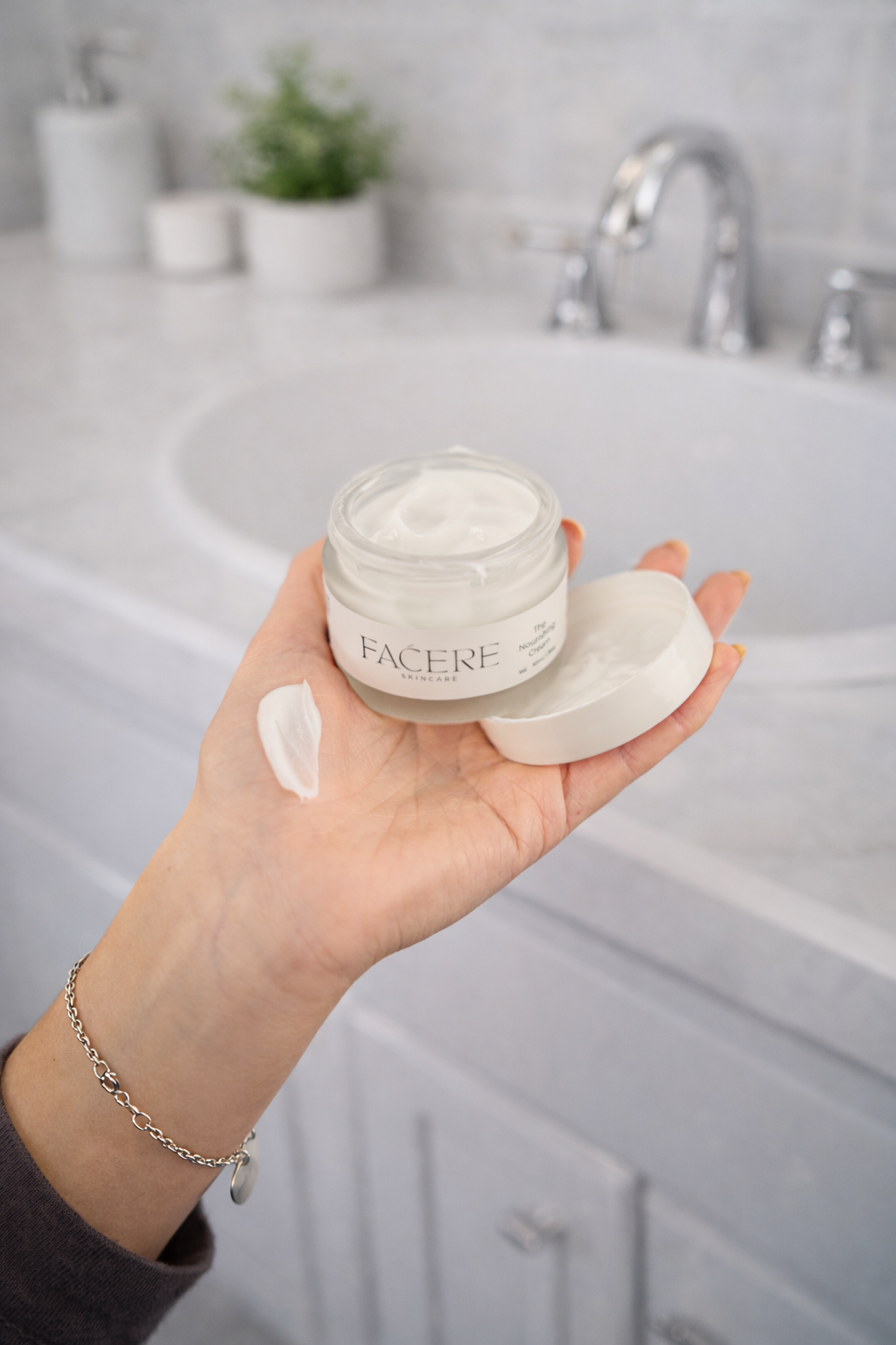 The Nourishing Cream